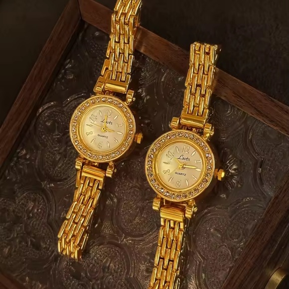 Vintage Classic Gold Women\'s Watch main image 6